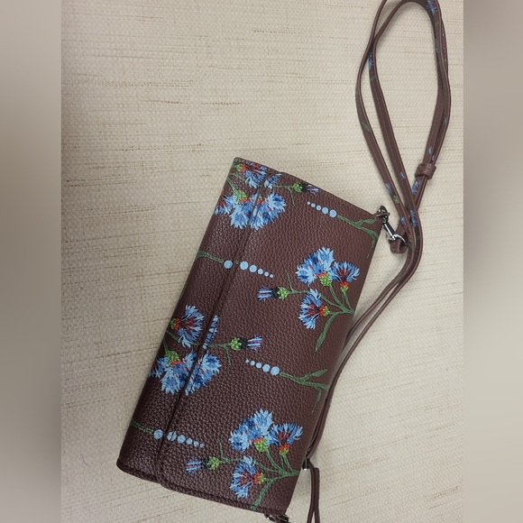 Vera Bradley Brown Floral Faux Leather Bachleor Button Dot Wallet Crossbody NWT - Picture 2 of 7